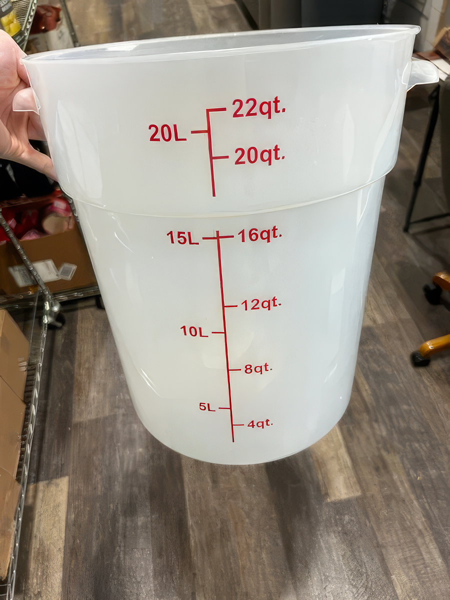 22 Qt Commercial Food Storage Container with Lid Set - TRANSLUCENT Round Polypropylene, NSF, BPA-Free for Kitchen Organization